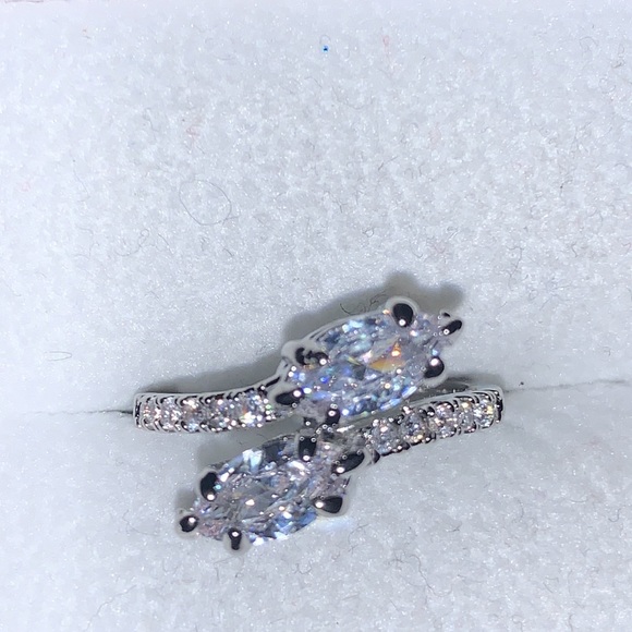 🧿2/$15🧿 NWT/NIB Clear Quartz Dual Snake🐍Silver Ring 7 - Picture 10 of 17